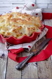 Ecco Come Fare La Pasta Ai Quattro Formaggi Al Forno Con Funghi E Salsiccia Un Primo Piatto Davvero Favoloso Ideale Per Un Pra Formaggio Al Forno Ricette Cibo