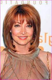Medium Length Hairstyles For Women Over 50 Medium Length Hair With Layers Hair Styles Womens Hairstyles