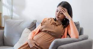 Saat hamil, bunda cenderung cepat pegal jika duduk dalam posisi sama dalam waktu yang lama. Bolehkah Menonton Film Horor Saat Hamil Ini 4 Efeknya Popmama Com