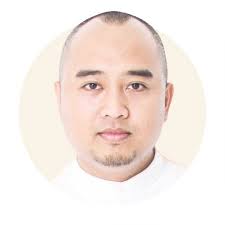 Hello, I'm Denishia and I'd love to learn more about your project goals 😊  ➡️ www.macondesigns.com/portfolio