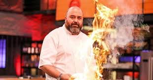 Masterchef Turkiye Juri Uyesi Somer Sivrioglu Kimdir Masterchef Somersivrioglu Tv8 Unluler Sef Ascilar Master Chef