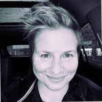 Crissy Cunningham's Instagram, Twitter & Facebook