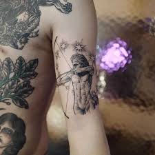 Those born under the sagittarius birth sign, which is from 22 november to 21 december, are represented by the mythological centaur, a half human, half horse creature. Sagittarius Tattoo Tattoogrid Net