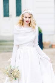Schau dir unsere auswahl an brautkleid jacke an, um die tollsten einzigartigen oder spezialgefertigten handgemachten stücke aus unseren shops für kleider zu finden. Brautkleid Mit Strickbolero Hochzeitskleid Jacke Braut Hochzeit Jacke