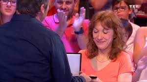 Tata vero douze coups de midi. Les 12 Coups De Midi Apres Avoir Vecu Un Drame Personnel Veronique Est De Retour Dans Le Jeu De Tf1 Actu Tele 2 Semaines