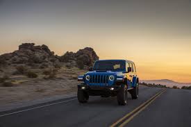 The gladiator does not have an overall score or ranking because it has not been fully crash tested. Jeep Wrangler Rubicon 392 2021 Gendong Mesin Hemi V8