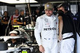 Da max noch sehr jung ist und noch nicht viel mit erfahrenen zusammengearbeitet hat, kann er dem team das auch nicht unbedingt geben. Neuer Vertrag Vor Dem Rennen In Spa Bottas Bleibt Bei Mercedes Vmax Si