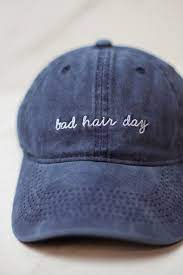 Everyone Has Bad Hair Days Every Now And Then Simply Pop On This Super Cute And Trendy Baseball Cap For An Effortless Bad Hair Day Outfits With Hats Cute Hats