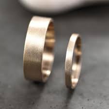 Rings Rings Rings Gold Wedding Band Set His And Hers 6mm And 2mm Wedding Rings Sets Gold Gold Wedding Band Sets Yellow Gold Wedding Ring Sets