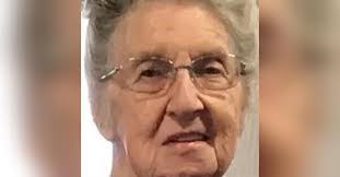 Carol Vanslyke's Instagram, Twitter & Facebook