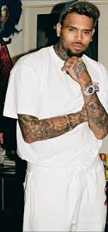 Before it was all right when he wears things like long shirts and suits (did i mention he looks great. Pin By Precious James On My Husband Chris Brown Breezy Chris Brown Chris Brown Chris