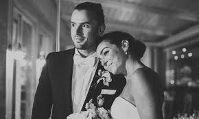 Por todo o carinho que nos deram ao longo destes quase sete anos, eu e a vanessa queremos comunicar que estamos divorciados. Vanessa Martins E Marco Costa Estao De Costas Voltadas