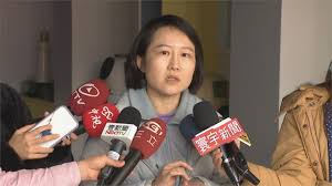 埃及蘇伊士運河管理局局長拉比（osama rabie）3月27日表示，強風不是台灣長榮海運公司（evergreen）大型貨櫃輪長賜號（ever given）擱淺主因。 蘇彝士運河管理局：強風非長賜號擱淺主因 或涉人為失誤. Qlpwkeat 91iym
