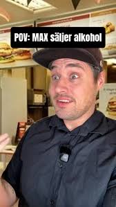 NY PODD! 🎧️🍔⁠ ⁠ Käkar McDonalds-ägaren Erik Edin på Max, var vill han  öppna nästa restaurang i Umeå och äter hans kompisar gratis?⁠ ⁠ Svaren får  du i premiäravsnittet av VK:s nya