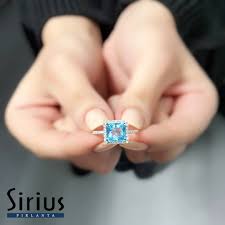 Mavinin Buyusu Model Numarasi 04r0320 Siriuspirlanta Com Adresinden Urun Detaylarina Ulasabilirsiniz Topaz Yuzuk Mavi