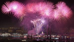 Le feu d'artifice du 14 juillet 2019 à metz sera tiré depuis le plan d'eau à 22h. Ceremonies Feux D Artifice Hommages Aux Soignants A Quoi Ressemblera Ce 14 Juillet