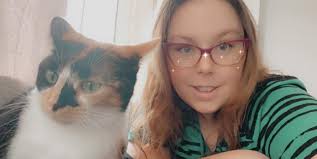 Hello! I'm new to this group. I recently joined because I am now an active  player in ACNH and loving it!! Would love to get some tips and visit some  new friends!