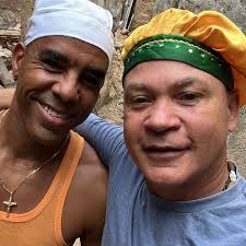 BENDICIONES A TODOS LOS AWOSES (BABALAWOS) del Mundo!! Salud y Vida a Mi  Padrino Lino Varona Ogbeate,Ale Cabrera Oggunda Tetura, Ache Ika foguero,Ian  Omar Osaloni,Gardy Ogbeyono,Ulises Manuel Ochetura,Romy Oggunda Tetura!!  Bogbo Aché