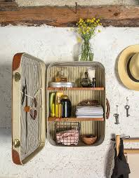 Kleiner Schrank Aus Ausgedientem Handgepack Diy Basteln Deko Dekoidee Koffer Schrank Alte Koffer Deko Ideen Schrank Tipps