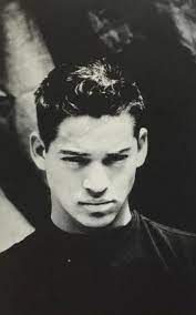Fans all over the world are mourning the death of nick kamen, who died at the age of 59. Fashion World Pays Tribute To Buffalo Icon Barry Kamen Who Died Aged 52 Barrykamen Male Face Icon Beautiful Men