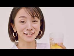 堤真一 石田ゆり子 鈴木亮平 満島ひかりが一番搾りを飲む キリン一番搾りcm Youtube