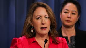 NSW Greens call for students to be allowed to wear Palestinian keffiyehs  and flags after anti-Semitic incidents in schools