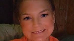 Luana Moran's Instagram, Twitter & Facebook