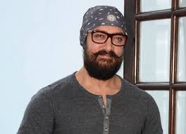 Aamir Khan Sets A New Record With Thugs Of Hindostan After Amitabh Bachchan And Anil Kapoor Bollywood News Bollywood Hungama The pictures doing the rounds as aamir khan and amitabh bachchan's first look in thugs of hindostan are fake.