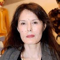 Caroline Paulus's Instagram, Twitter & Facebook