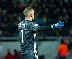 Born 8 january 1990) is a swedish professional footballer who plays as a goalkeeper for premier league club everton, on loan from roma, and the sweden national team. File Uefa Euro Qualifiers Sweden Vs Romaina 20190323 Robin Olsen Jpg Wikimedia Commons