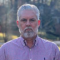 Daniel Ensminger's Instagram, Twitter & Facebook