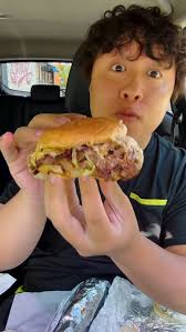 New Spongebob Krabby Patty Meal at @wendys ! How does it taste? #foodreview  #foodcritic #waynedang #wendyskrabbypatty #wendys #krabbypatty  #krabbypattycollab #fastfood #fastfoodreview