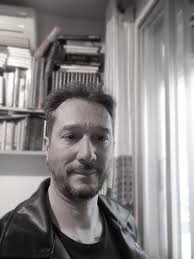 Carlos Gomariz's Instagram, Twitter & Facebook