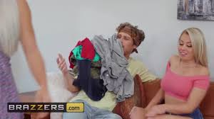 Zoey Monroe و Abella Danger في علاقة ثلاثية متستر - مجموعة أفلام سكس  مجانية- Big Ass Monster porn - bigassmonster.com