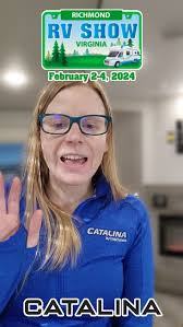 Happy Holiday Season!🎄Take a tour of the 2025 Coachman Catalina 261BHS