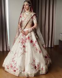 Ditch The Traditional Red And Go For Some Elegant White Bridal Lehenga This Wedding Season Indian Bridal Dress Indian Bridal Lehenga Indian Bridal Wear