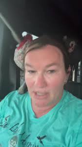 Leave us your questions for a Q&A about our monkeys or our life and we will  do our best to answer several. A couple tonight and then a longer in depth  one for tomorrow and if there’s lots of questions ...