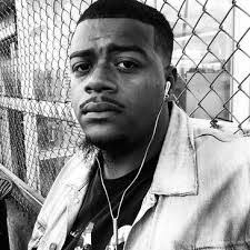 Damon Perry's Instagram, Twitter & Facebook