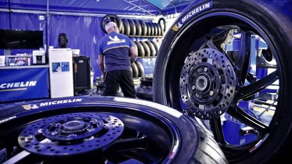 MotoGP tire strategy and racing tire performance