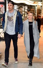 Maybe you would like to learn more about one of these? Kristen Bell Dax Shepard Height Dax 2020