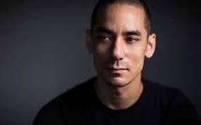 Lisa Stoneham's Instagram, Twitter & Facebook