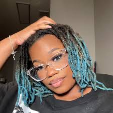 Mia Starr updated her status.