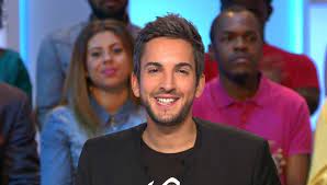 Touche pas à mon poste! Interview Thibaud Vezirian Chroniqueur Touche Pas A Mon Sport D8