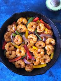 This Shrimp Fajita Skillet Recipe Is A Simple And Delicious Meal Full With Flavor It Takes Less Than Half An Fajitas Shrimp Fajita Recipe Mexican Food Recipes