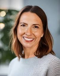 Miranda Gould's Instagram, Twitter & Facebook