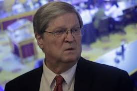 The GOP and Kansas' Democratic governor ousted targeted lawmakers in the  state's primary