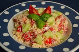 300 gr di pane toscano raffermo; La Panzanella Storia E Tradizione Partecipart Blog