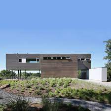 Resolution:4 architecture have been responsible for a number of different products through their history and are traditionally associated with larger dwellings that provide a big focus on outside space. Res4 Resolution 4 Architecture Residential