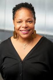 Amanda Glickman's Instagram, Twitter & Facebook