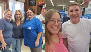 90 - Chrisley Knows Best: Todd & Julie Visit Tuscaloosa To Help Move  Grayson Into His USA Housing! Read More Below👇 | Facebook